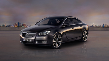 Opel Insignia 4-ajt&oacute;s &ndash; K&uuml;lső formatervez&eacute;s